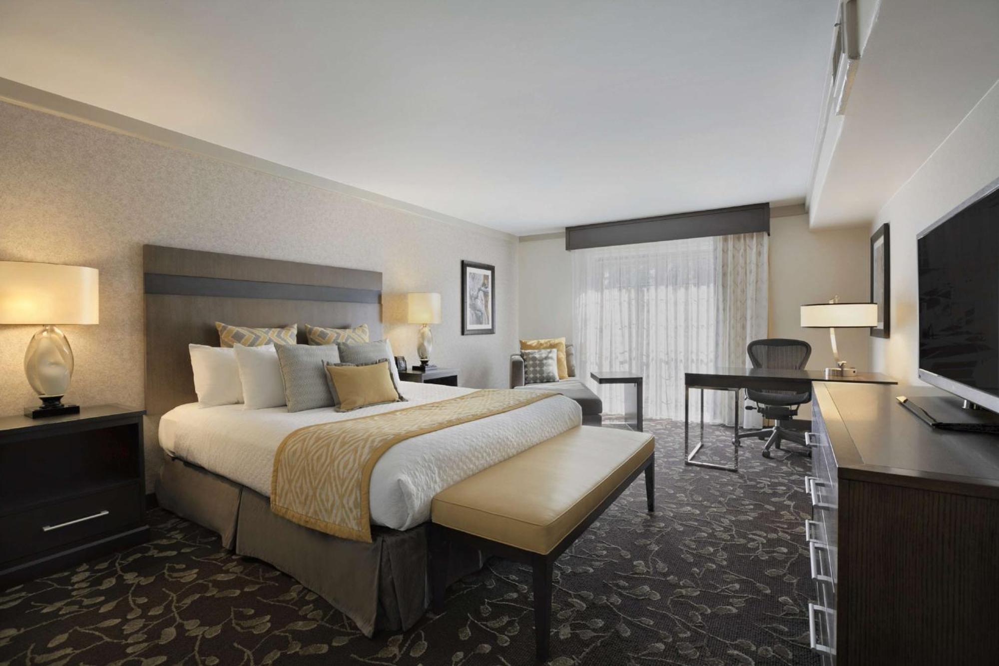 Embassy By Hilton Valley 4*