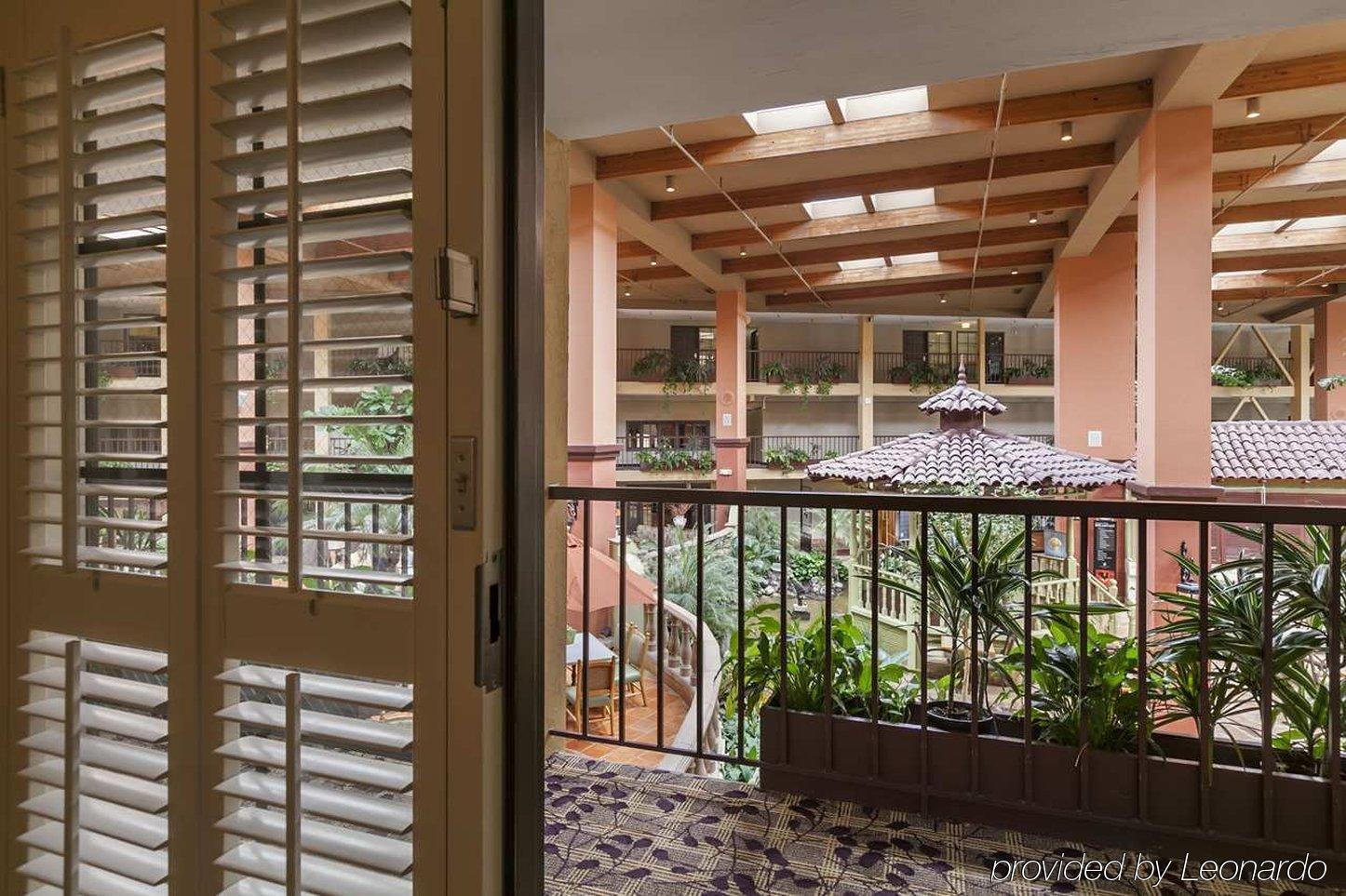 Embassy By Hilton Valley Hotel