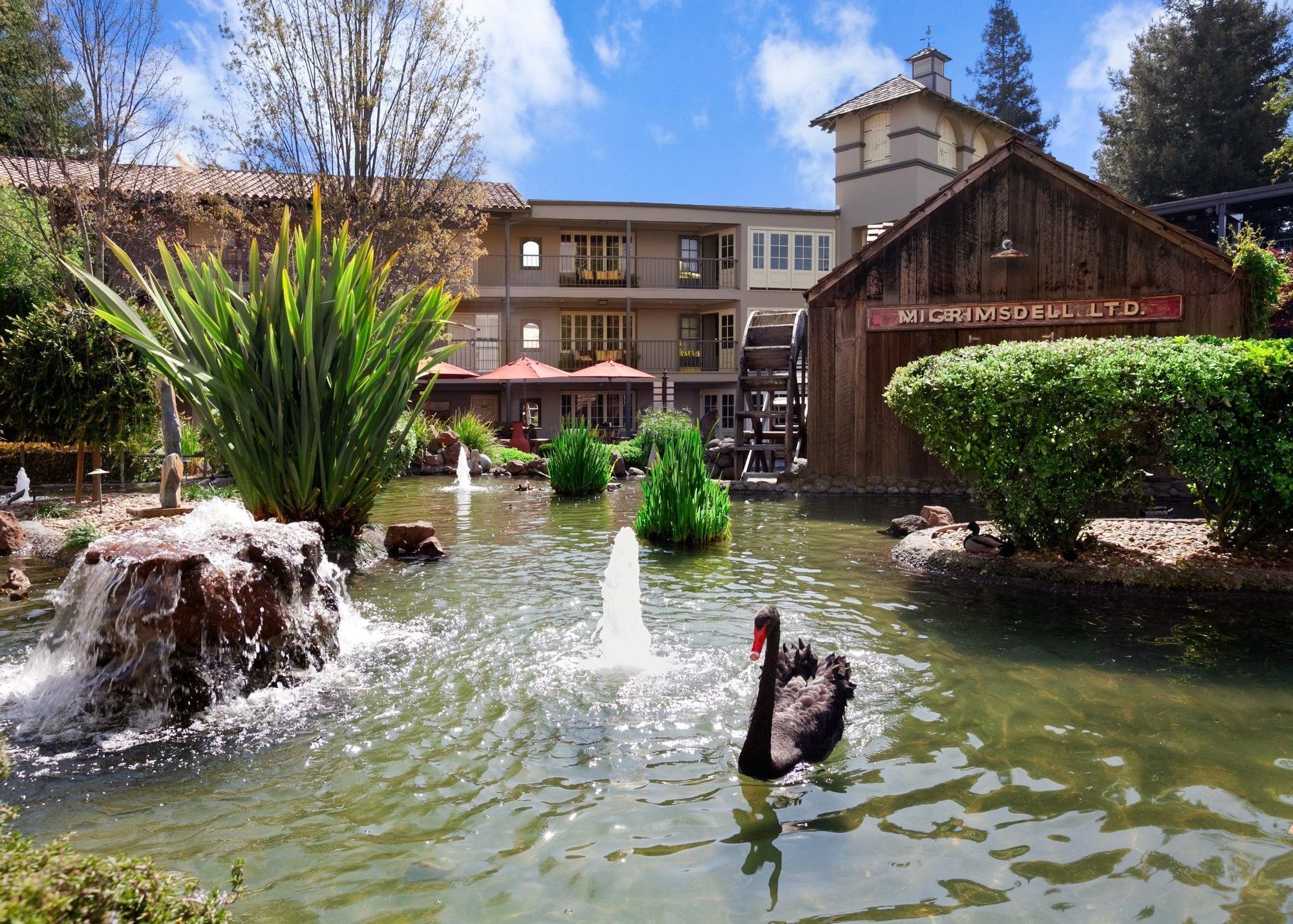 Embassy By Hilton Valley 4*