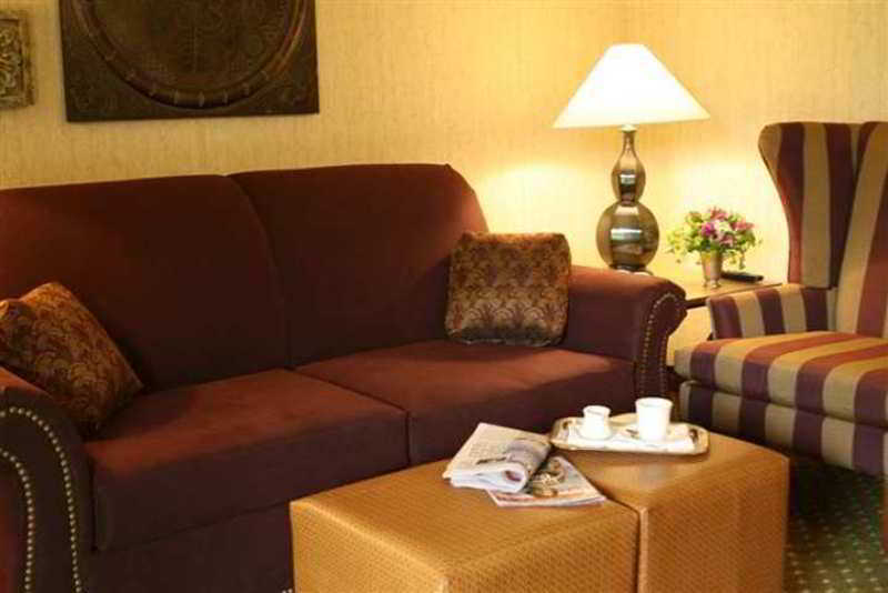 Hotel Embassy By Hilton Valley
