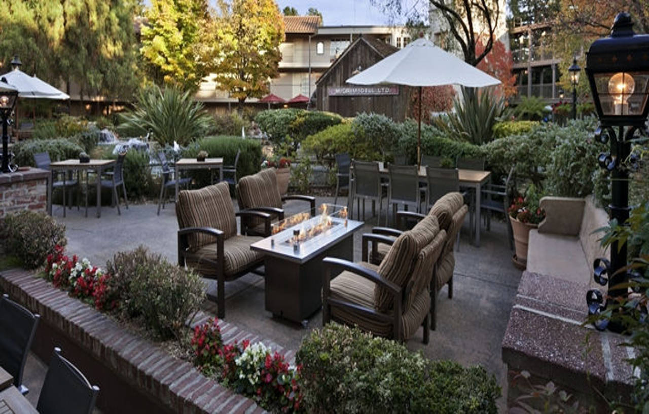 Hotel Embassy By Hilton Valley 4*